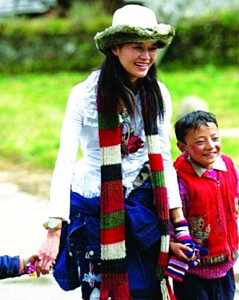 韦慧晓完成中国青年志愿者授课任务
