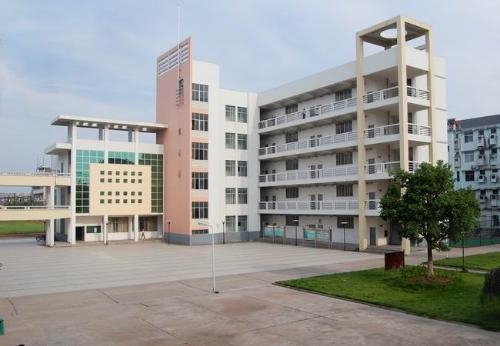 什么是高级技工或技师学校 0