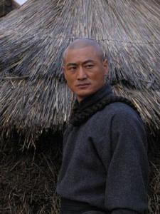 编辑韩边外演员 王新军关东金王,从社会底层起步,以不屈不挠,昂扬向上