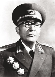 黄克诚