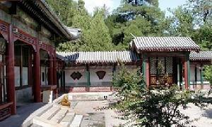 听鹂馆