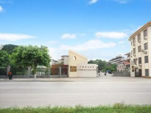 广西商业学校