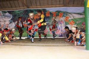 龙潭沟_民族风情表演