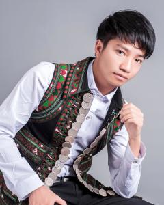 李弦
