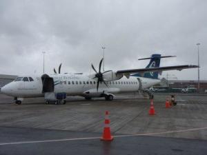 新西兰航空 Q300