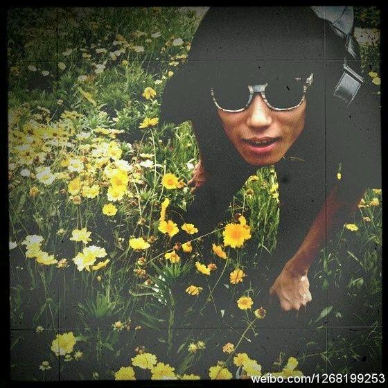 《重来》是逃跑计划乐队演唱的一首歌曲,由毛川作词,逃跑计划乐队作曲