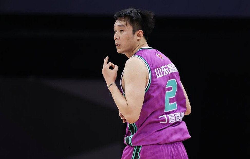 [20]nba生涯2017年,丁彦雨航获得了代表达拉斯小牛队参加nba夏季联赛