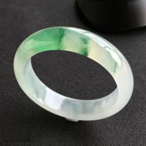 翡翠手镯