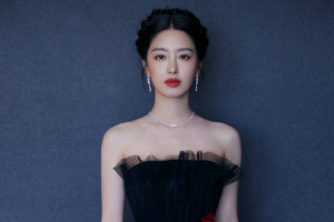 杨采钰