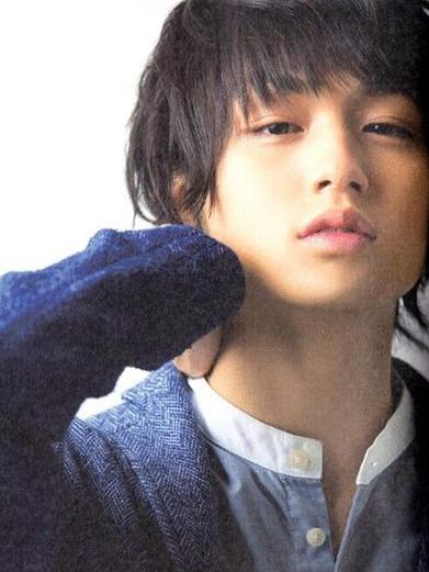 伊野尾慧