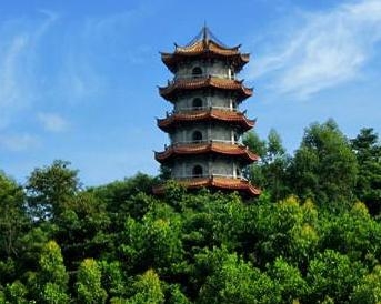 留安塔,原名仙洞塔,始建年代不详,位于永春县桃城镇留安社区的留安山