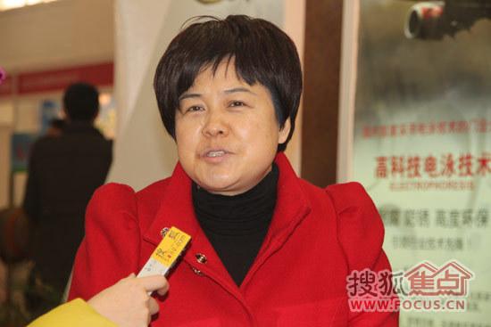 杨金枝,女,1971年6月出生,高墟镇人,1985年参加曲艺至今,现任沭阳县