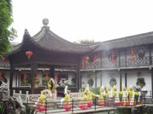 何园拍摄现场，博爱艺术团演出