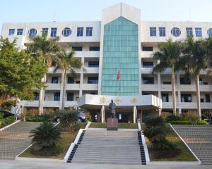 阳江职业技术学院(图1) 阳江职业技术学院(图1)