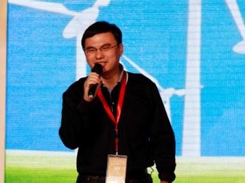 张志东