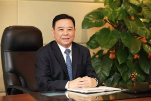 李洪信