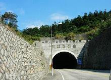 深格隧道
