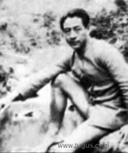 生活中的段仲宇