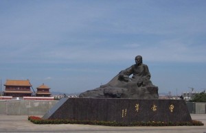 曹雪芹塑像