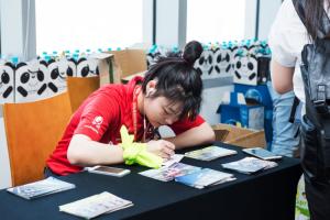 2017国际垂直登高大奖赛上海会德丰国际广场站