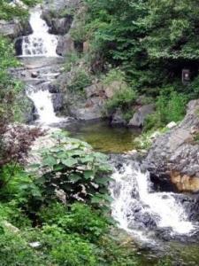 三潭叠瀑