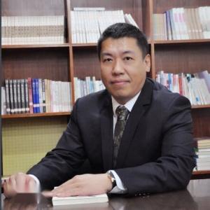 文化历史学者李强