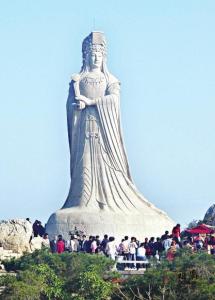 妈祖像。