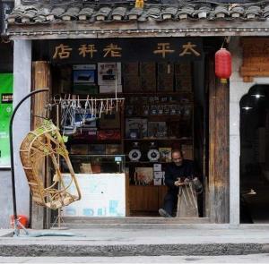 长沙百年老街最后的制秤人