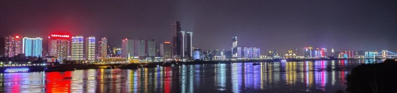 宜昌江边夜景
