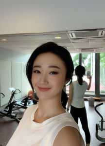 田桐(凤凰卫视主播,2009中华小姐环球大赛冠军) - 搜狗百科