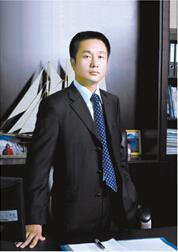 德润董事长邱建民