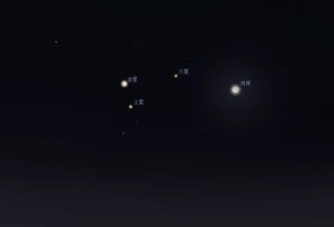 三星伴月