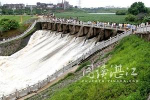 广东湛江市赤坎水库大坝