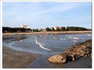 黑沙海滩