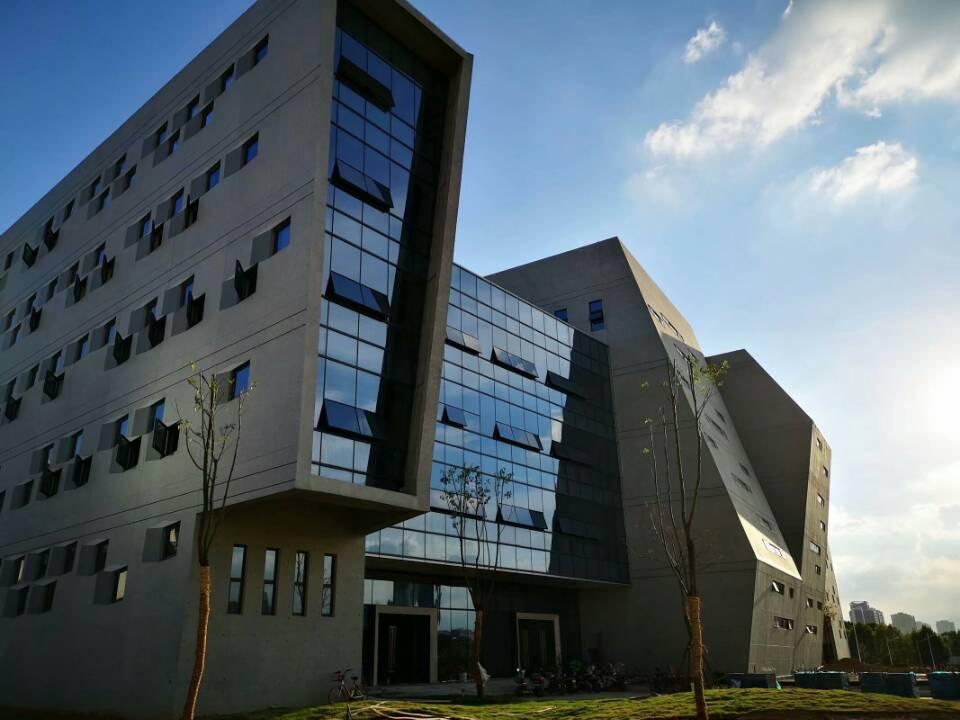 武汉理工大学艺术与设计学院