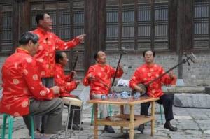 南阳三弦书演奏