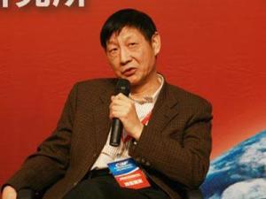 中银国际控股首席经济学家 曹远征