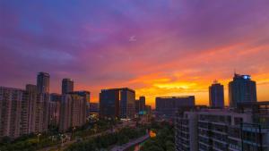 夕阳下的河西新城