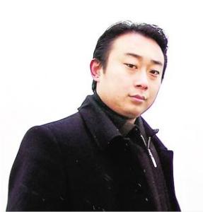 黑背（张元英）