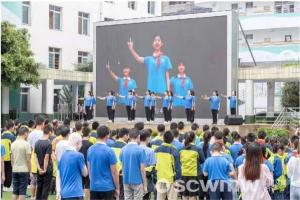 2019年中秋同学们表演手语舞