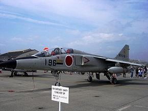 日本航空自卫队T-2教练机