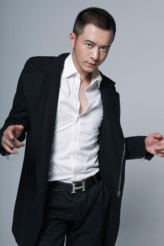 杨奇鸣,出生于陕西省西安市,中国内地影视男演员,毕业于西安音乐学院