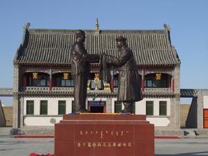 纪念塑像