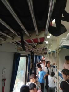 列车内部