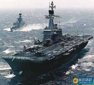 泰国海军”差克里·纳吕贝特“号航空母舰