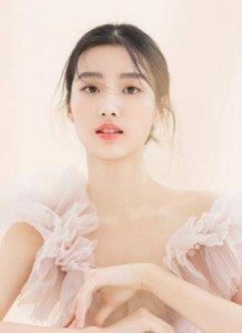 卢昱晓
