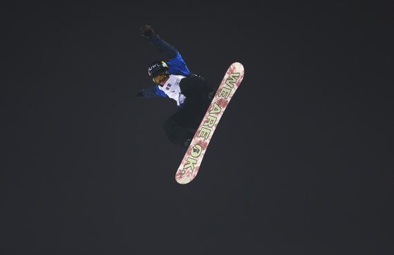 张嘉豪,中国单板滑雪运动员.