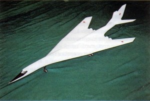 图-160的早期设计M-18模型