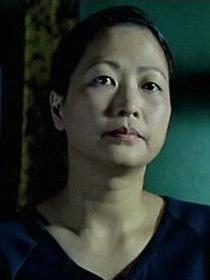 老板娘(阮如琼 饰)车行的老板娘,个性复杂.