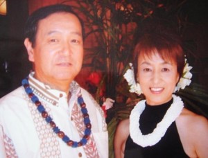 《超奥特曼八兄弟》中宴会上跳舞的装扮